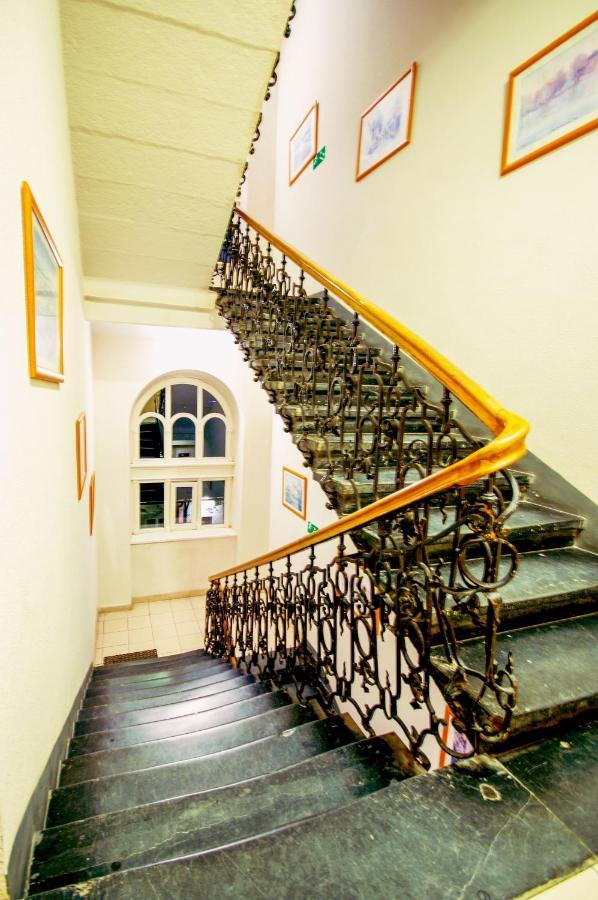 Citynest Apartments Cracovie Extérieur photo